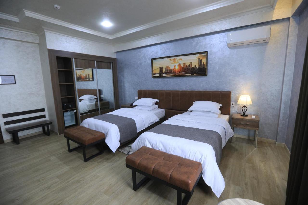 Chlnor Hotel Андижан Екстер'єр фото